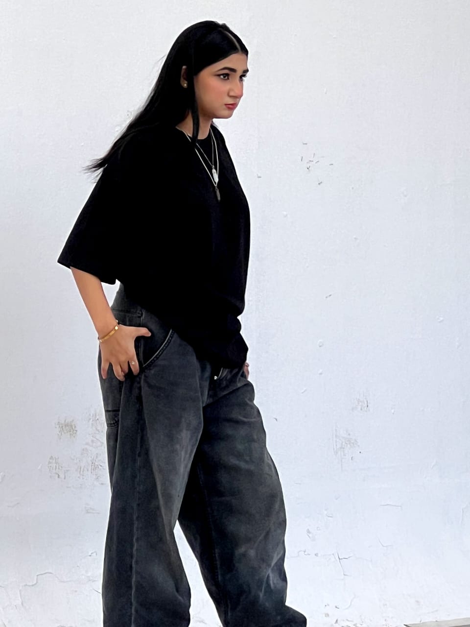 Black Plain dropshoulder